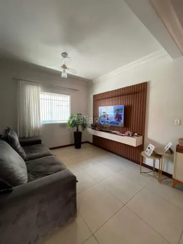 Casa para aluguel, 4 quartos, 1 suíte, 2 vagas, Santa Mônica Popular - Vila Velha/ES
