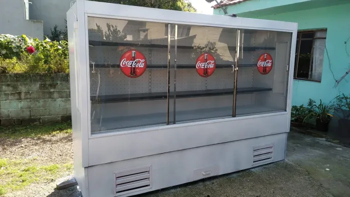 Expositora 3 portas 220v com digital de temperatura ENTREGO