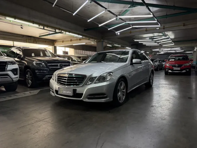 Mercedes-Benz E-250 CGI Avantgarde 1.8 16V 204cv Aut. 2011