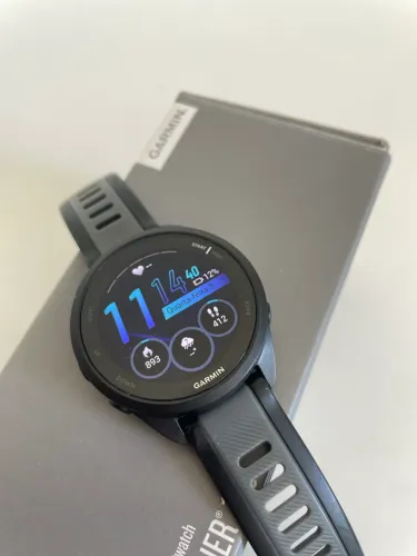 Garmin Forerunner 165 - relógio smartwatch