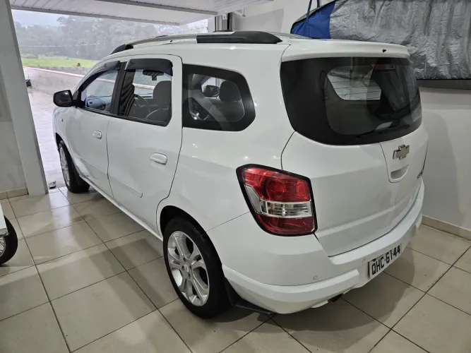 Chevrolet Spin LTZ 1.8 8V Econo.flex 5P Aut. 2014