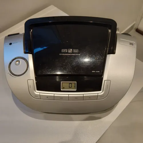 Radio Philips AZ1137 em perfeito estado de conservação