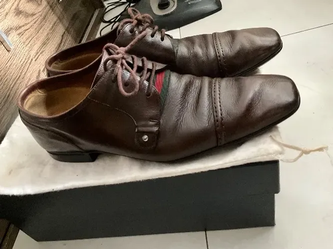 Sapato Gucci couro marrom italiano