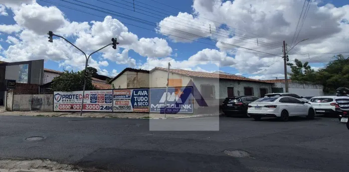 Terreno à venda, 540 m² por R$ 3.000.000 - Centro - Teresina/PI