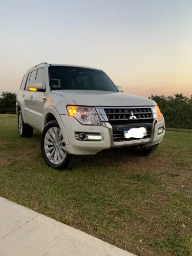 Mitsubishi Pajero HPE Full 3.2 4X4 T.i.dies. 5P AUT 2018