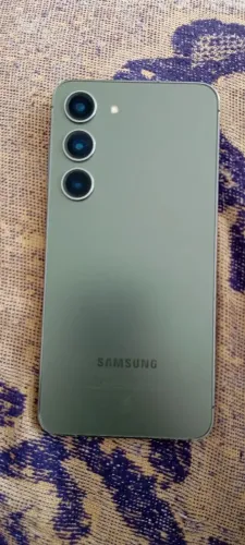 S23 128gb verde muito novo só tem uma linha verde na tela