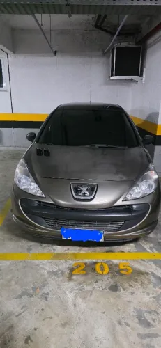 Peugeot 207 Sedan Passion XR 1.4 Flex 8V 4P 2010
