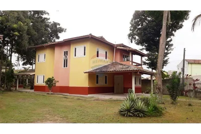 Casa para locação 4 quartos 4 banheiros 1 suíte 380m² Cambolo Porto Seguro BA