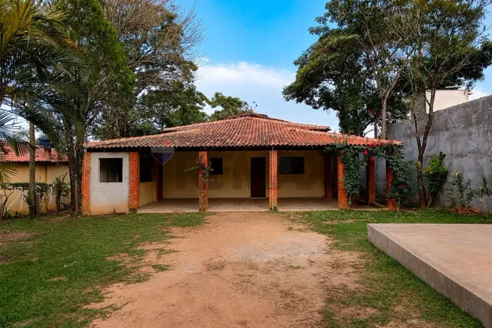 Chácara com 1.200 m² de Terreno e 500 m² de Construção em Capivari | Bosque dos Pinheiros