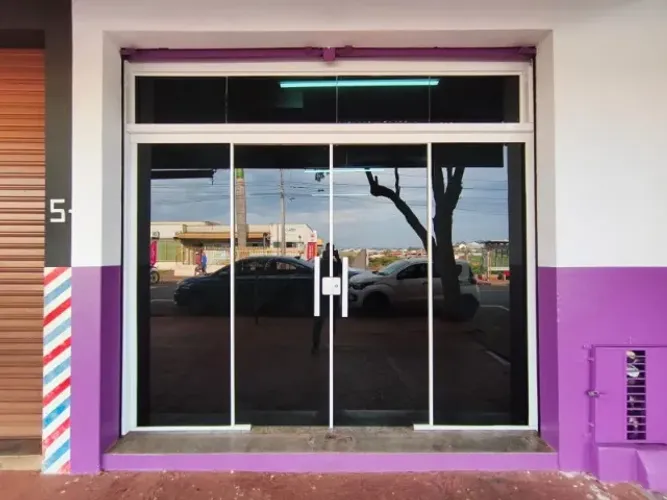 Porta de Vidro Comercial Completa (3,00 x 2,60m) c/ Insulfilm - Oportunidade!