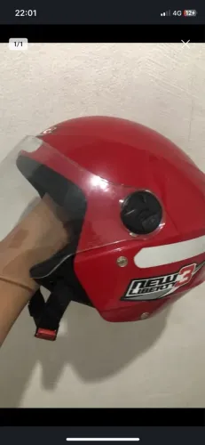 Capacete seminovo