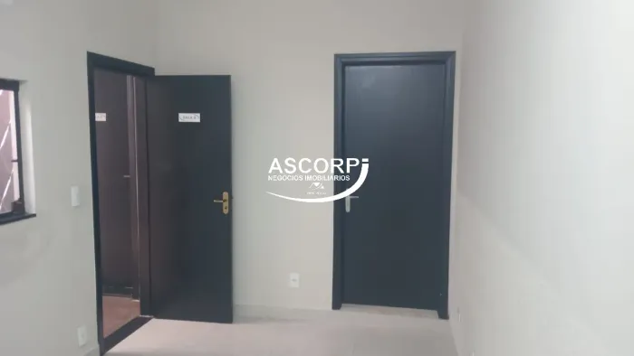 Sala comercial para alugar no bairro Cidade Alta, Piracicaba.