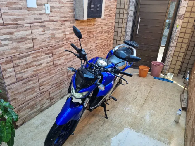Yamaha FZ25 ABS 2018 Azul - 80 Mil Km - R$ 16.000