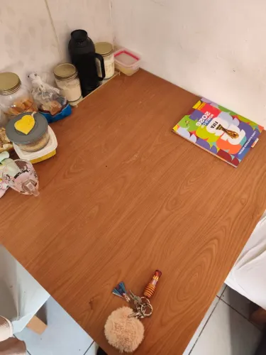 Vende-se mesa de cozinha 