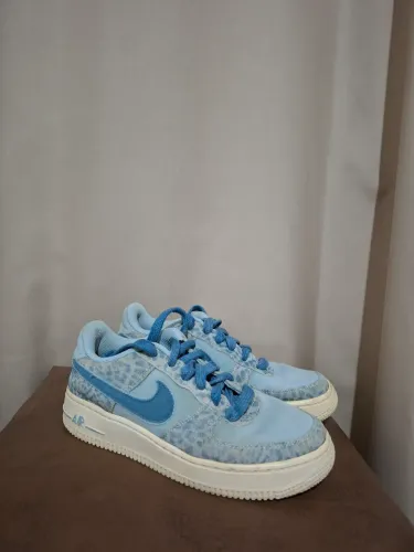 Tênis feminino Nike Air Force 1 animal print tamanho 34