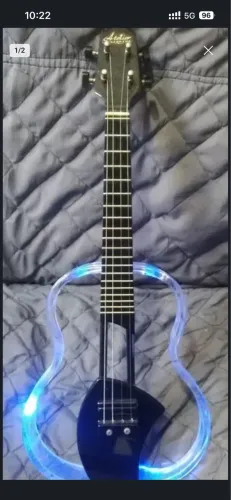 Cavaquinho em acrílico