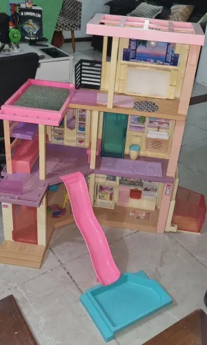 Mega casa da Barbie