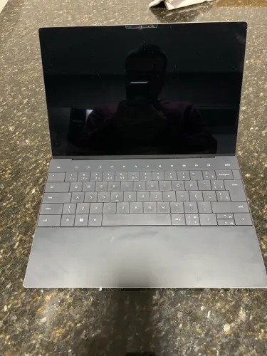 Dell XPS 9320 32gb RAM 1 Tera (Problema cabo flat)