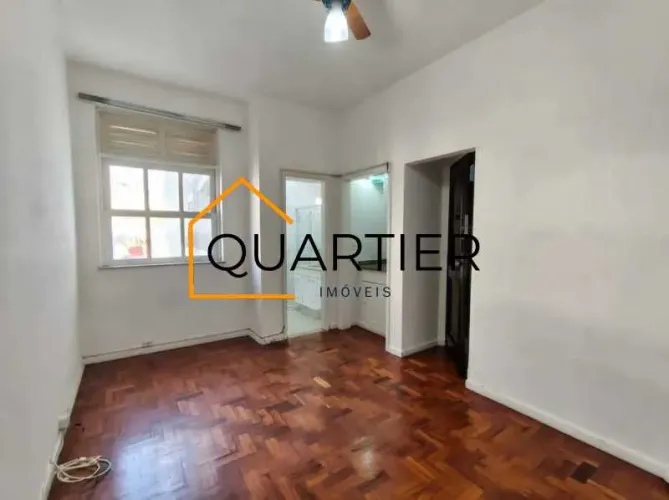 Kitnet/Conjugado : / Residencial / Flamengo