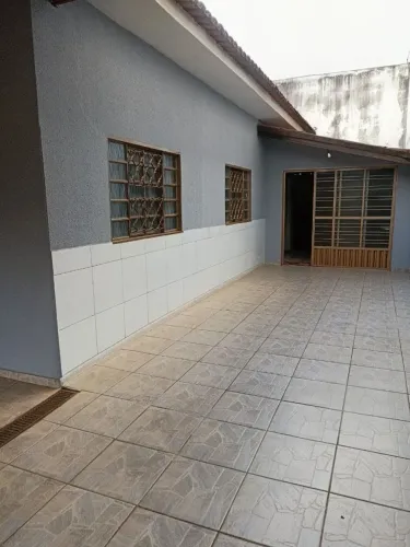 Aluga-se Casa para Festa do Divino Pai Eterno 