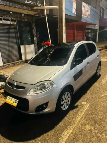 Fiat Palio Attractive 1.0 EVO Fire Flex 8V 5P 2013