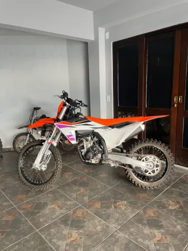 KTM 250 SX-F 2025