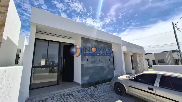 Casa de condomínio à venda com 3 quartos, sendo 1 suíte no bairro no Jardins da Serra, em