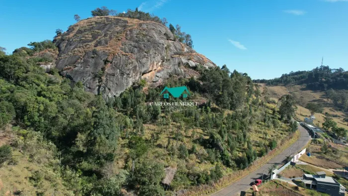 Oportunidade única em Pedra Bela aos pés do Santuário da Pedra!