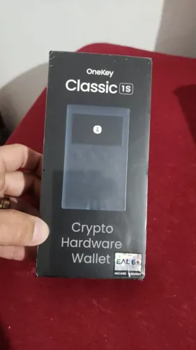Carteira Cripto Hardware OneKey Classic 1S - Segurança EAL 6+ (Lacrada)
