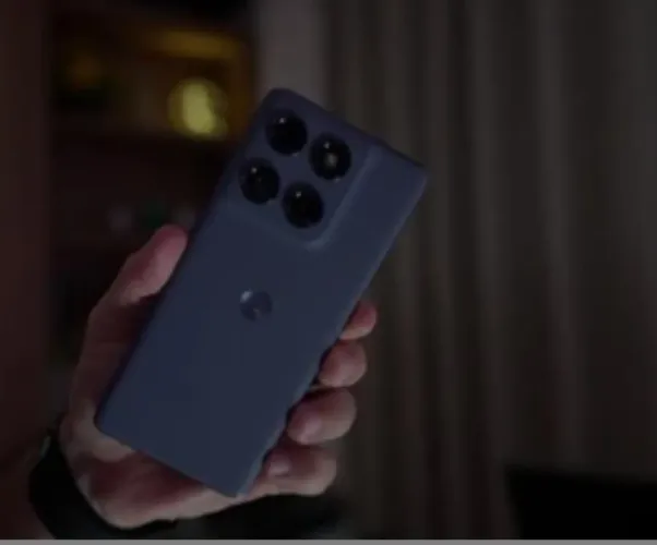 Moto Edge 60 semi-novo único dono 