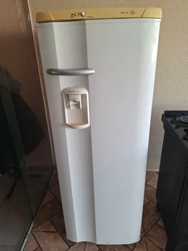 Geladeira 340 lts Eletrolux