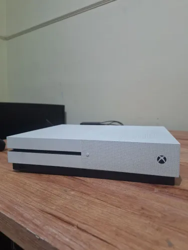 Xbox One S 1tb