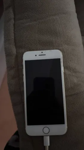 iPhone 7 dourado 