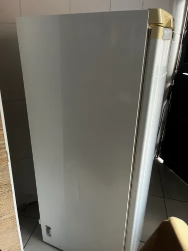 Geladeira continental 
