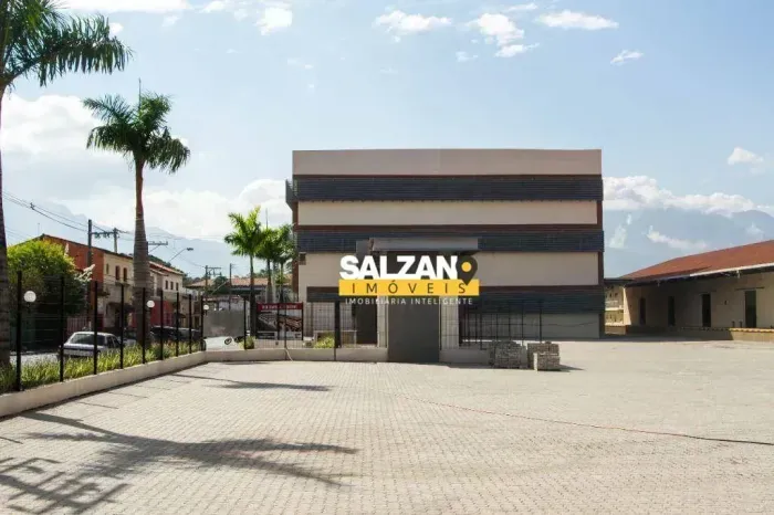 Galpão para alugar, 982 m² por R$ 21.312/mês - Vila Canevari - Cruzeiro/SP