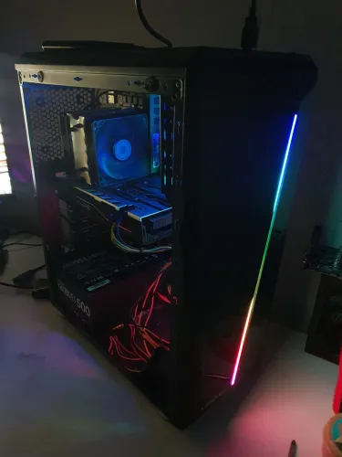 PC gamer i3 8GB RX 570 4GB SSD 240GB