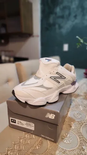 NEW BALANCE 9060