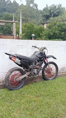 Nx Sahara 350 1993 de trilha ?