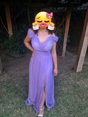 ? Vestido de Festa Longo Lilás - Ombro a Ombro com Fenda | Tam. GG
