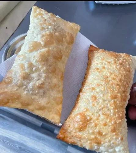 Massa de pastel caseira .Quero +.