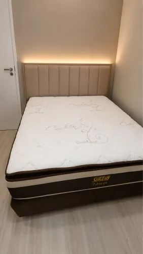 CAMA BOX EM ÓTIMO ESTADO