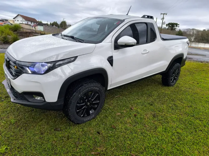 Fiat Strada Freedom 1.3 Flex 8V CS Plus 2025