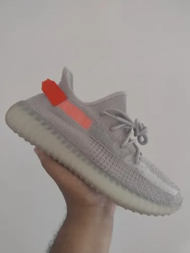 RP CHINESA - Adidas Yeezy Boost 350 Tail Light