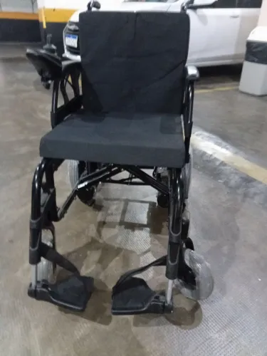 Cadeira de rodas motorisada