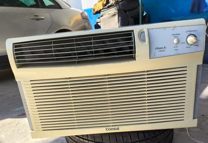 Ar Condic. Consul, 18000 Btu 220V.