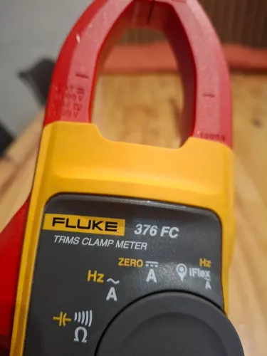 Multímetro Fluke 376 FC