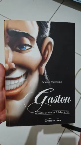 Livro Gasto O Vilão de Bela e a Fera