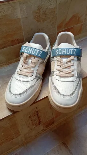 Tênis Schutz tamanho 37 semi novo