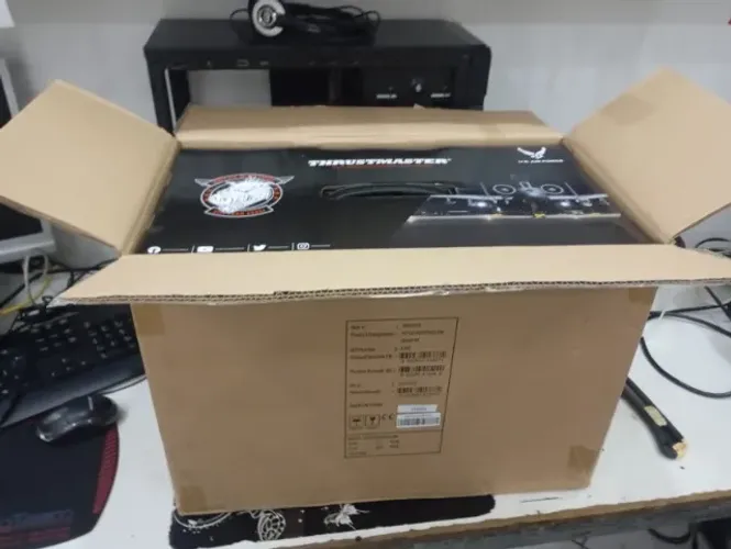 THRUSTMASTER HOTAS WARTOG JOY + MANETE NOVOS SEM USO
