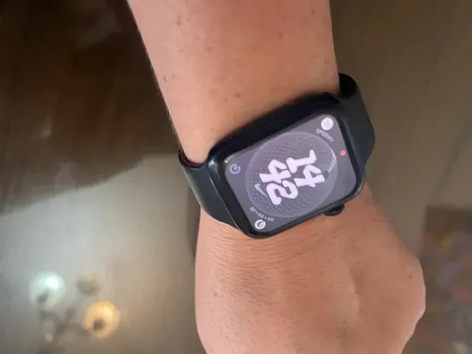Apple Watch SE 2 82%